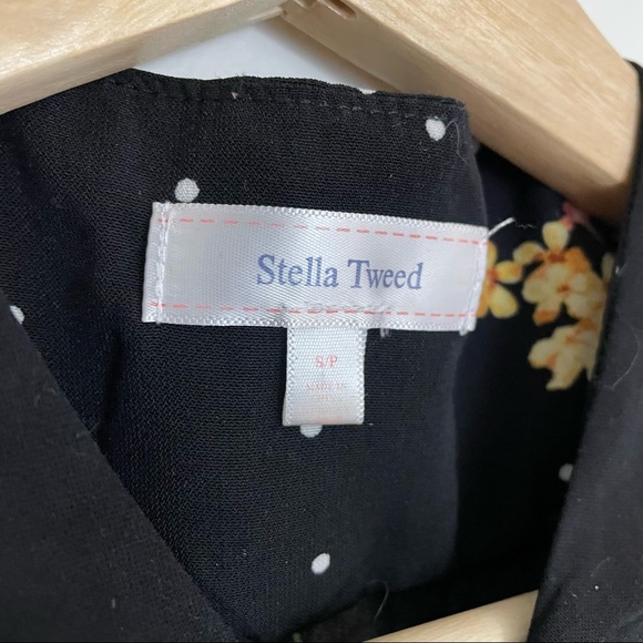 Stella Tweed | Floral Zip Peplum Tank - Picture 6 of 9